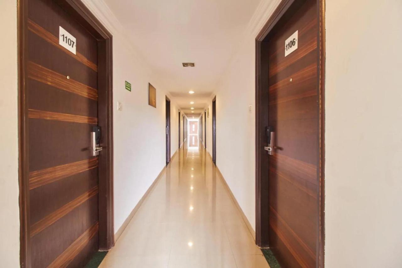 Hotel Shirdi Sai Wada Luaran gambar