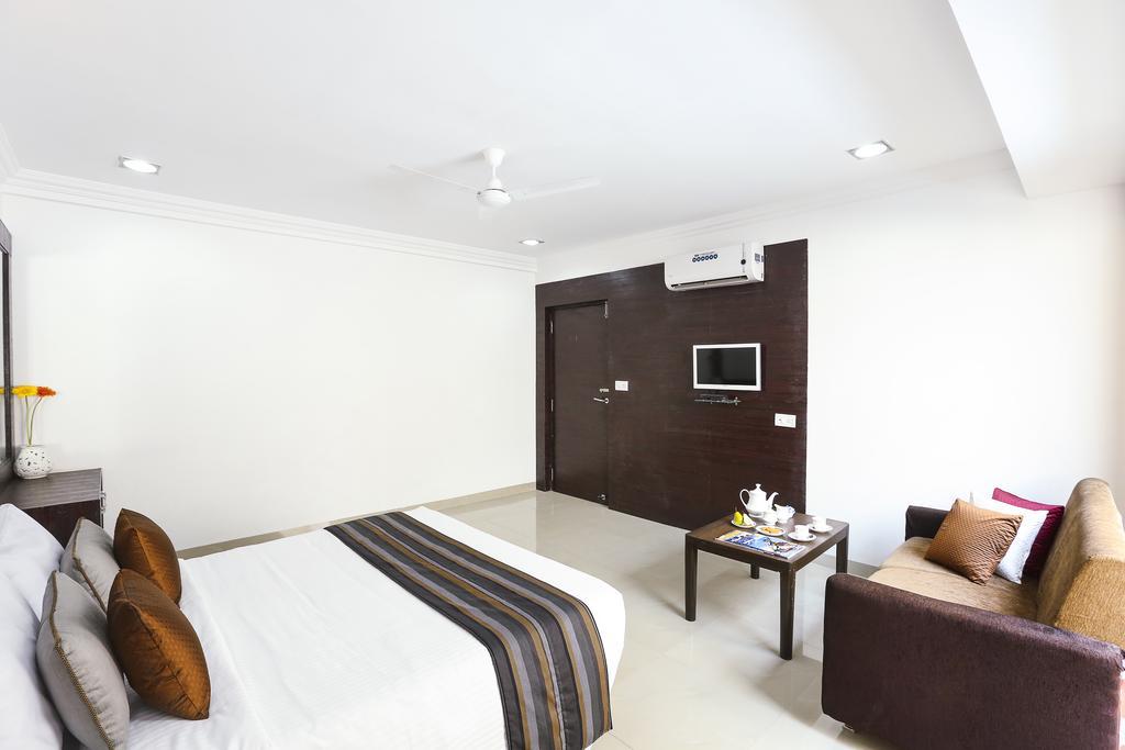 Hotel Shirdi Sai Wada Bilik gambar