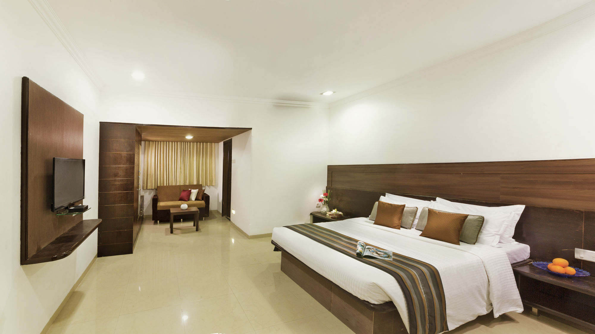 Hotel Shirdi Sai Wada Luaran gambar